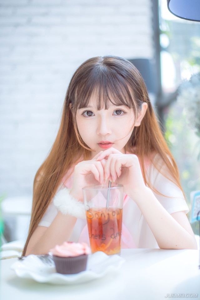 陈到的行踪，会被伏德以秘密的手段传给江东夜莺，虽然没有任何实权，但他每日跟在陈到身边，对于陈到的行踪，几乎能够准确的把握住，包括这次夏口之行。